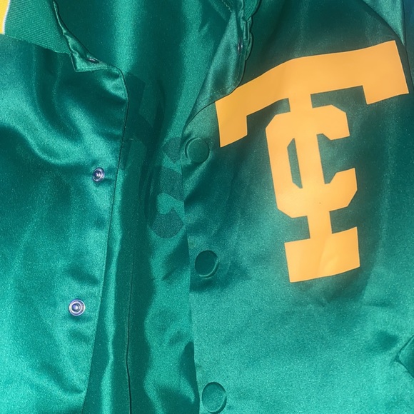 Unisex varsity jacket - Picture 4 of 4